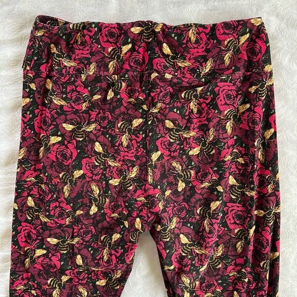 LuLaRoe TC Bees Roses Leggings Plus Size - Picture 5 of 7